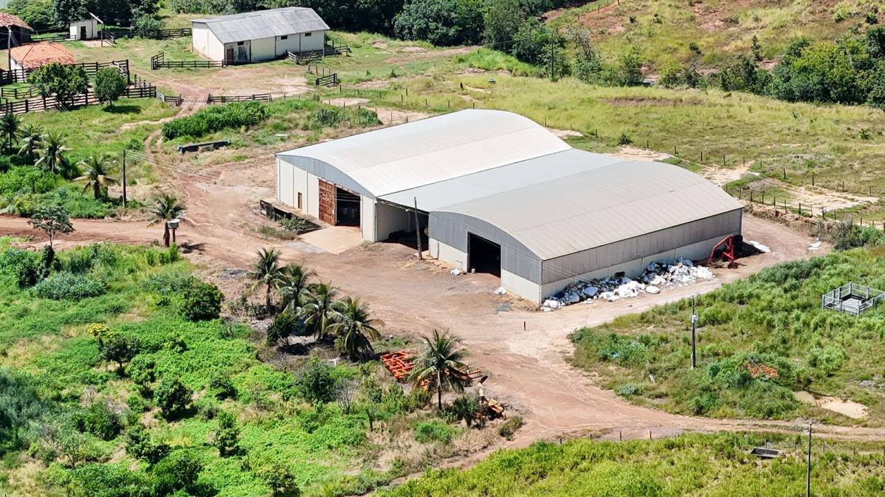 Fazenda de 11.964 hec em Goiás